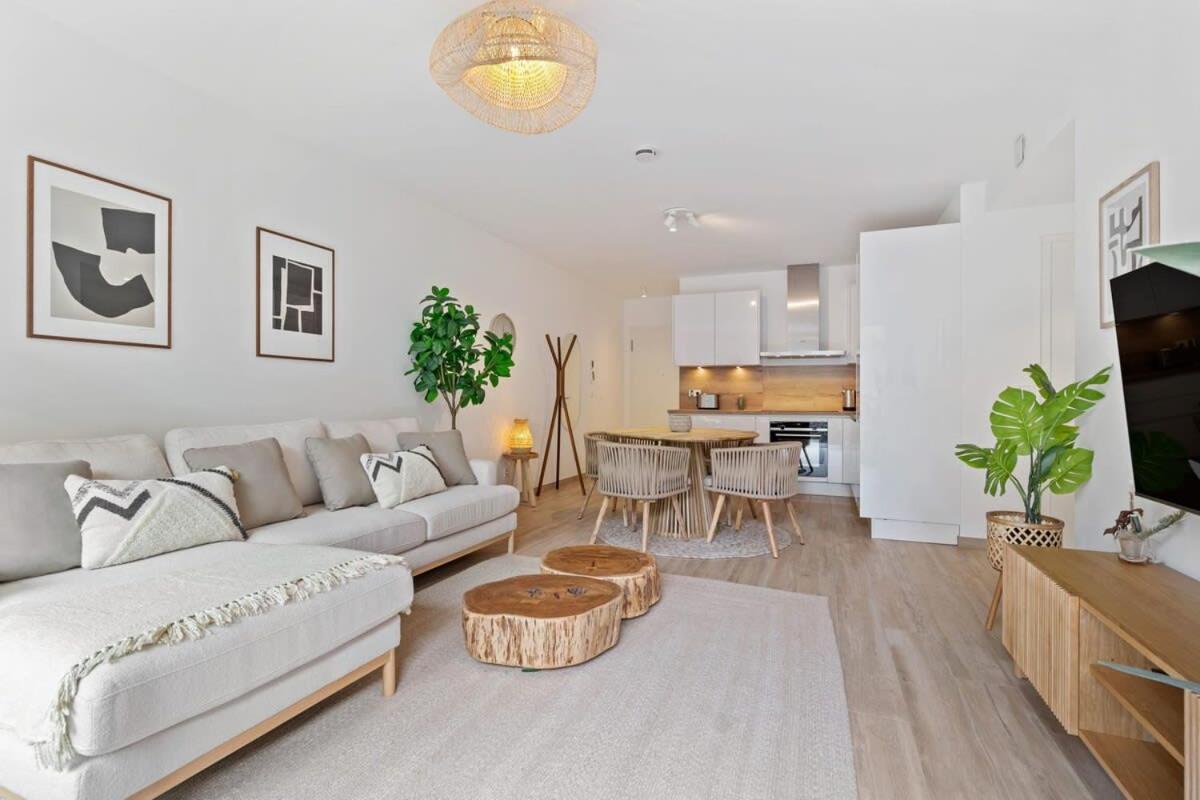Modern 1br Apt With Balcony Near City Center Luxembourg